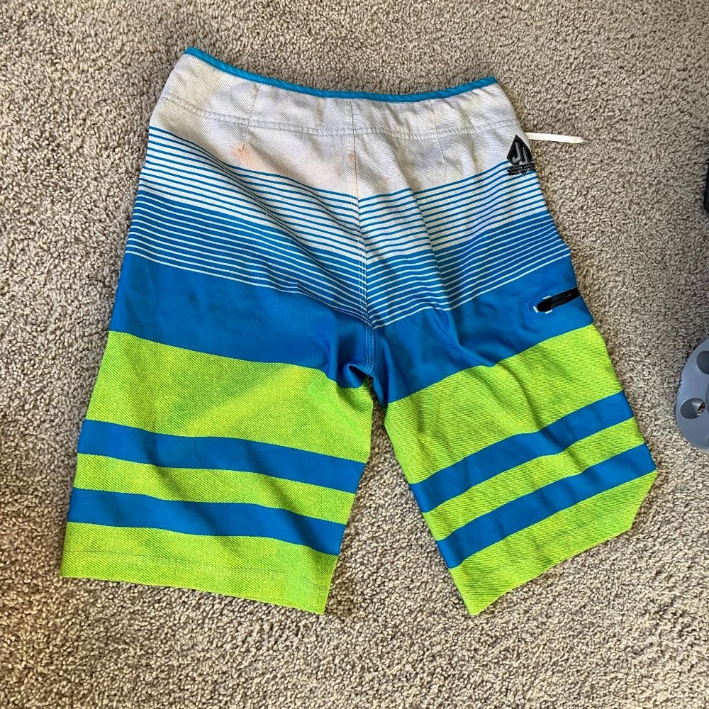 O'Neill Swim Trunks - Picture 3 of 3